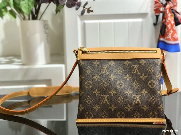 WIS LOUIS VUITTON SLANTING 0201